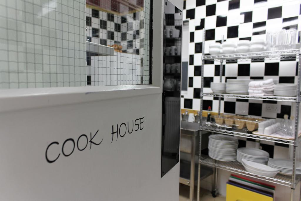 ケンダル Lumely Fee Bunkhouseアパートホテル エクステリア 写真